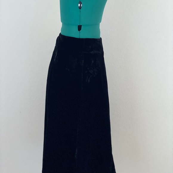 SOLD velvet midi skirt by Charter Club Size 12 - Picture 9 of 11